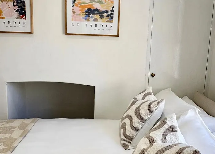 In Hotwells * Bristol