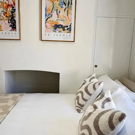 In Hotwells * Bristol